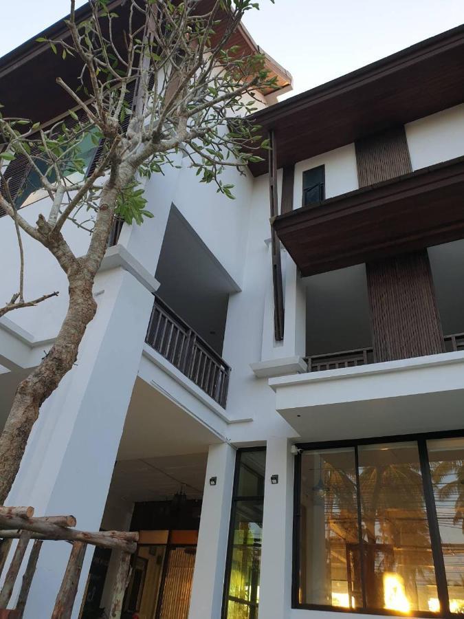 Baan Ampai Beach Hotel Hua Thanon  Esterno foto