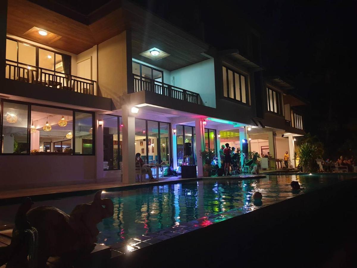 Baan Ampai Beach Hotel Hua Thanon  Esterno foto
